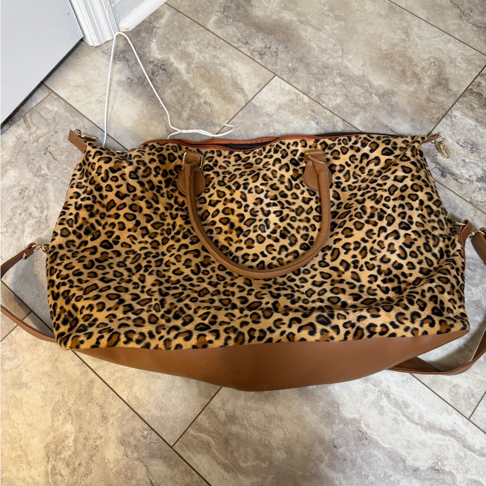 Leopard Print weekend Tote Bag in Brown